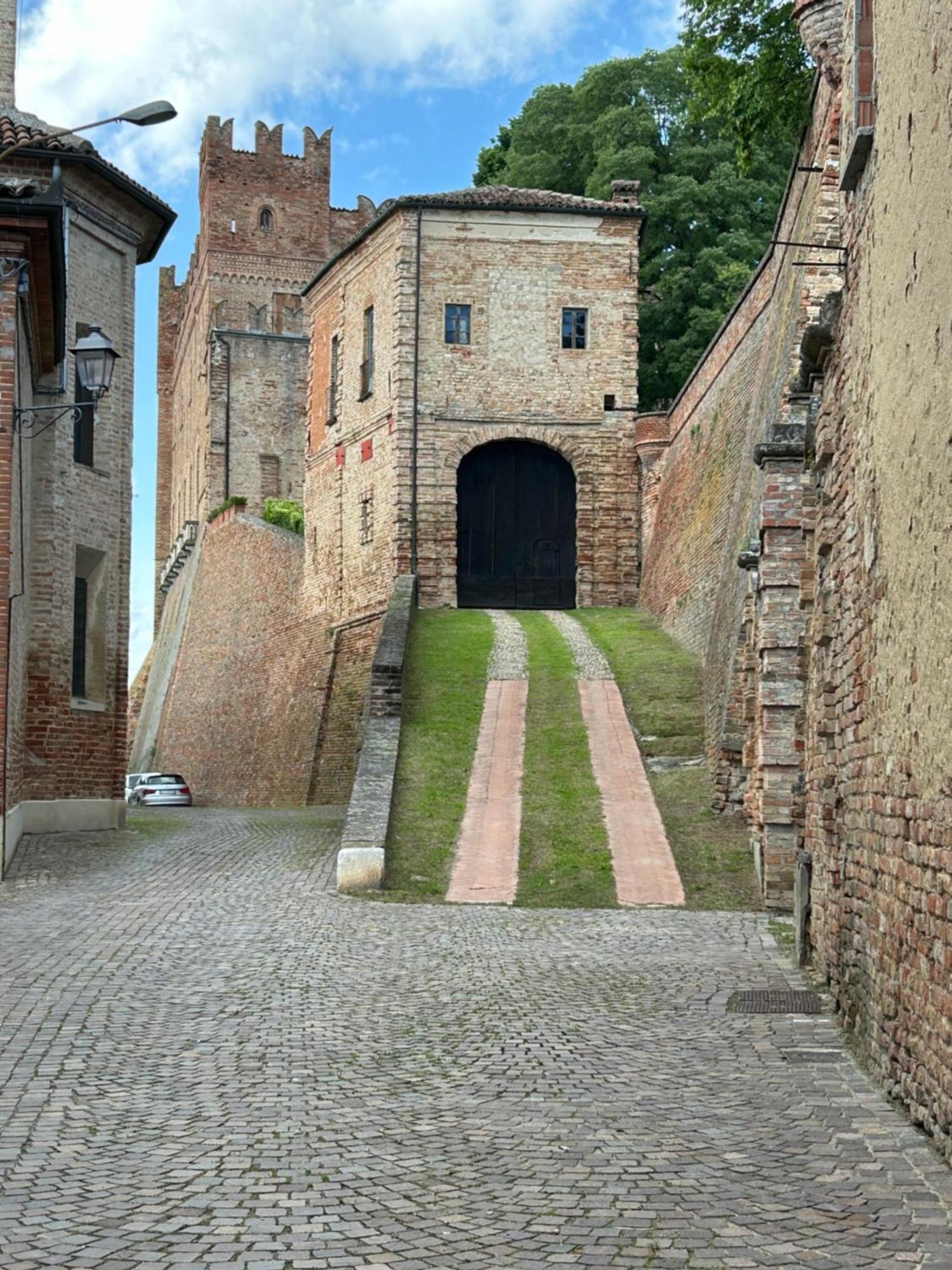 Hotel Al Vicolo Uno Montemagno  Exteriér fotografie